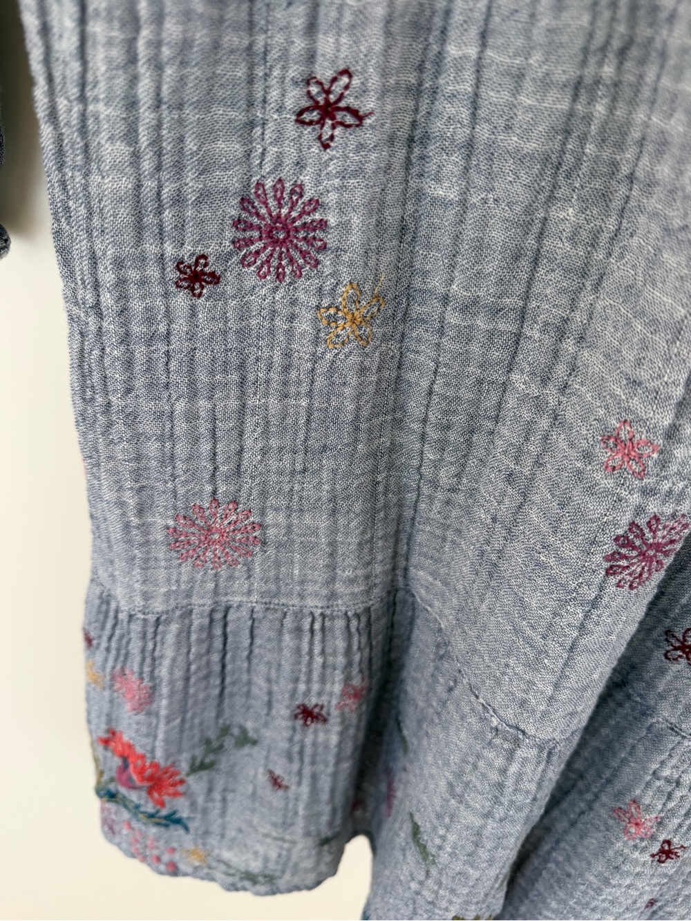 Johnny Was Light Blue Embroidered Floral & Bird Tunic - Picture 10 of 10